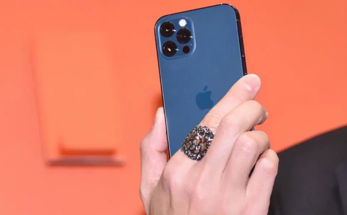 民乐苹果手机维修分享iPhone12系列重启方法教程 
